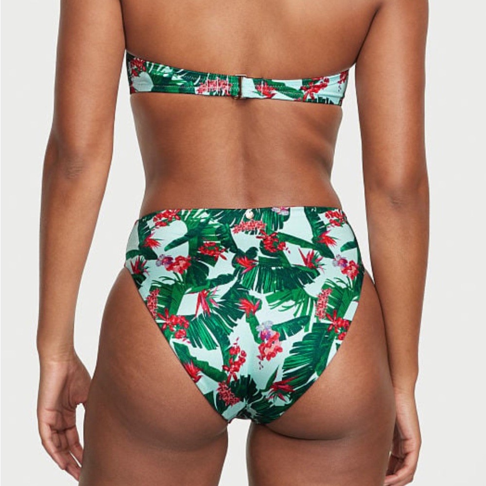 VICTORIA'S SECRET SWIM
Mix-and-Match High-Waist Full Coverage Bikini Bottom